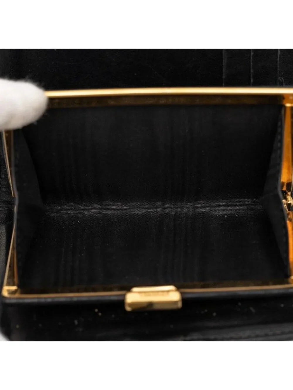 Chanel CC Logo Bifold Wallet Black Caviar Leather